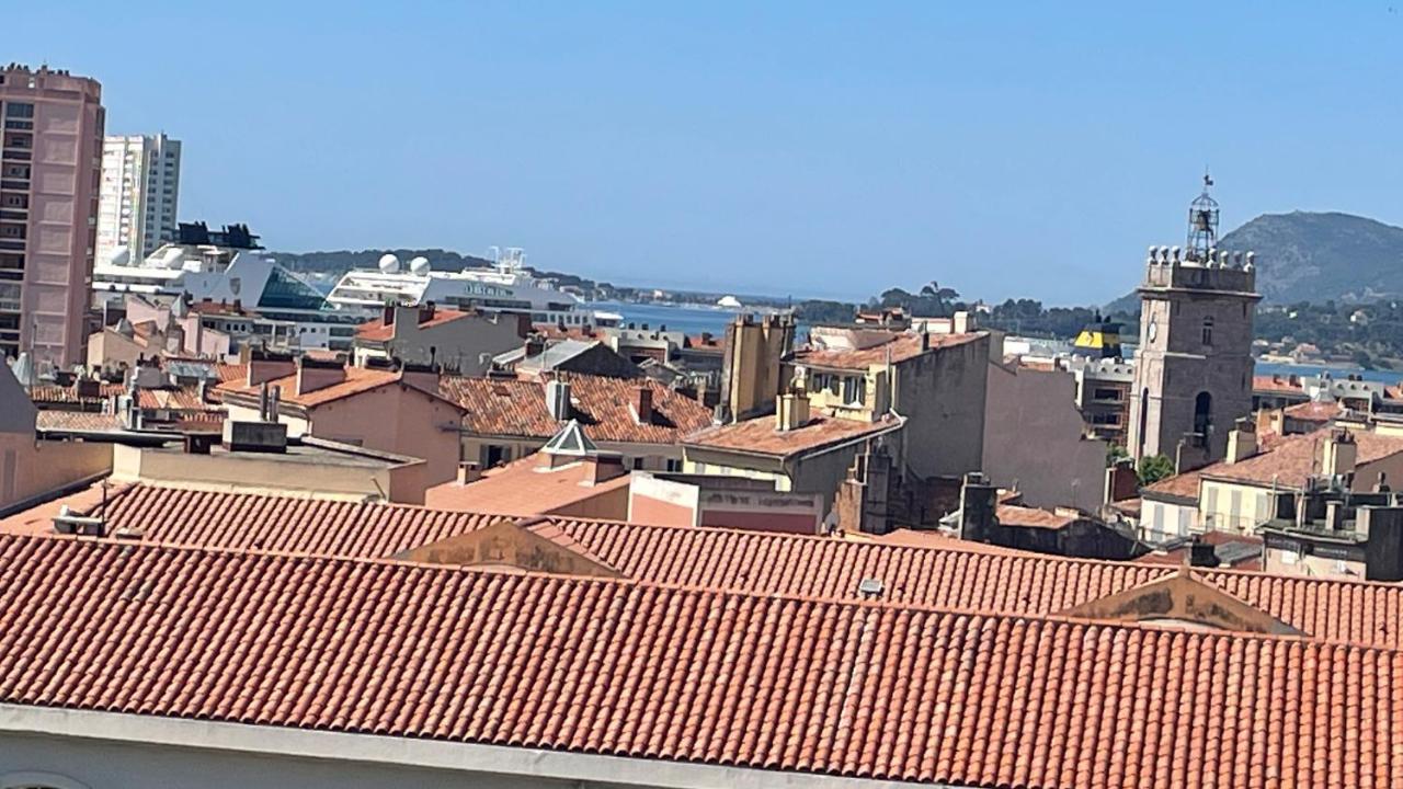 Vue sur Rade: Élégant Appartement Climatisé au Cœur de Toulon Historique Exterior photo